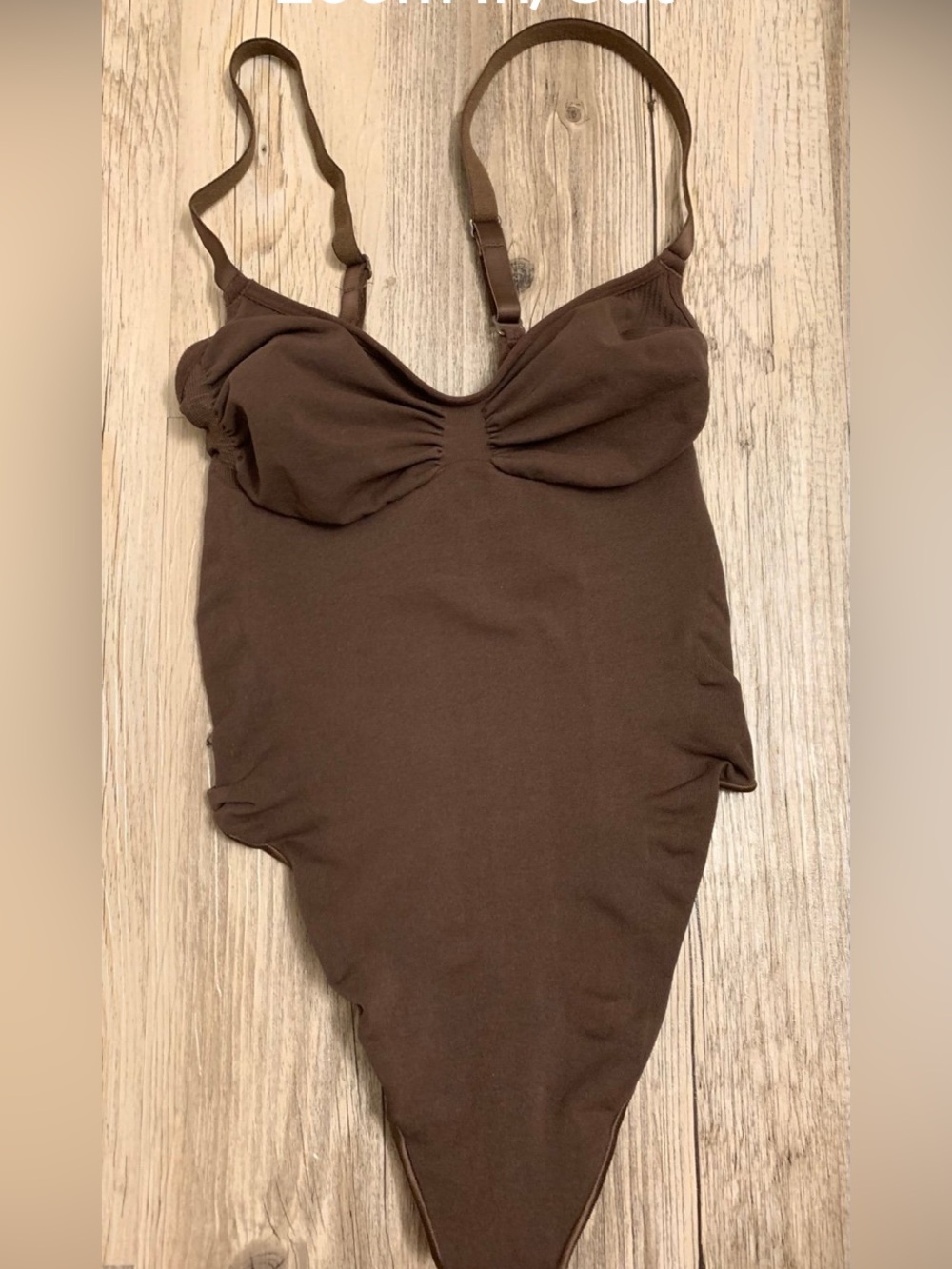 Skims Seamless Sculpt
Thong Bodysuit-Cocoa-Medium-
Brand New
